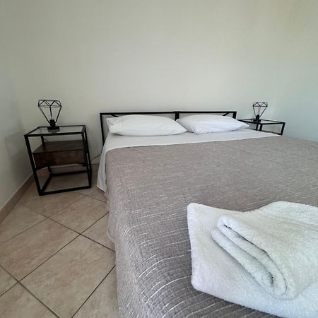 Galvani Apartment Porto Torres Exterior foto
